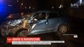 Нетвереза жінка за кермом зачепила декілька автомобілів і в'їхала у заповнену маршрутку