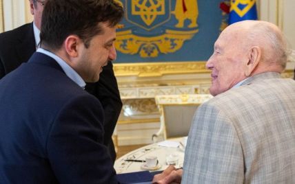 "Вы гордость Украинского государства": Зеленский поздравил Патона со 101-летием