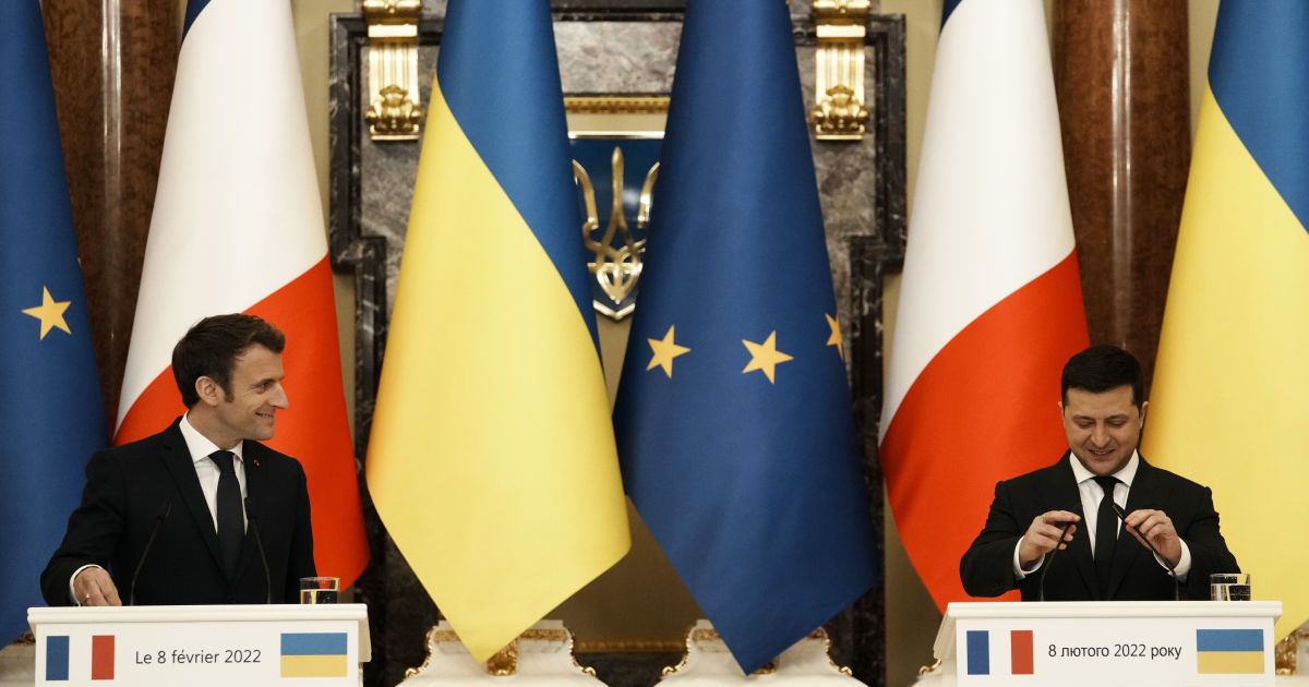 "Партнеры об этом знают": Кулеба рассказал, с чем Макрон приезжал в Украину на встречу с Зеленским
