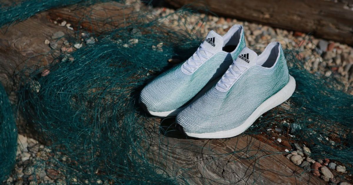 Не виплатили 10 млрд рублів податків та зарплати працівникам: у РФ хочуть "розібратись" з Adidas