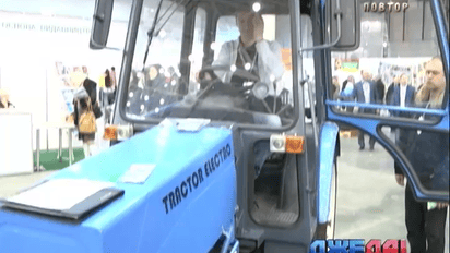 Украинские инженеры создали трактор на батарейках