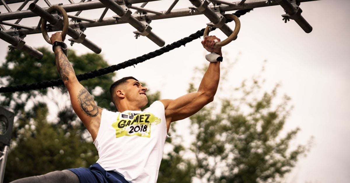 100 метров адских испытаний для победы преодолели участники всеукраинских спортивных игр "ЕБШ Gamez 2018"