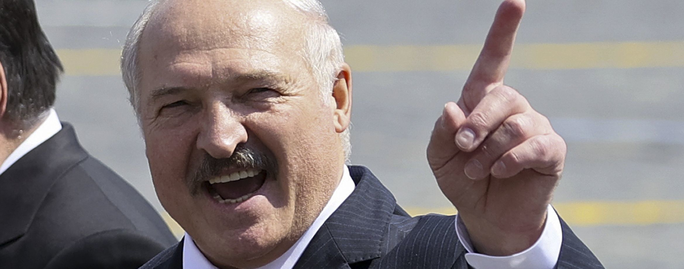 "На колени я не стану": Лукашенко заявил, что не уступит своим оппонентам
