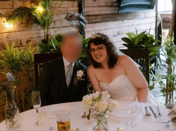 Наречена прокинулася в ліжку з іншим у день свого весілля і не шкодує про це