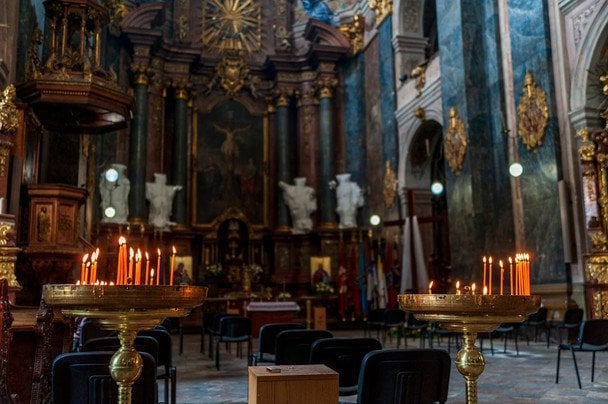 10 квітня віряни святкують День пам’яті святих мучеників Терентія, Помпія та тих, хто з ними / © pexels.com