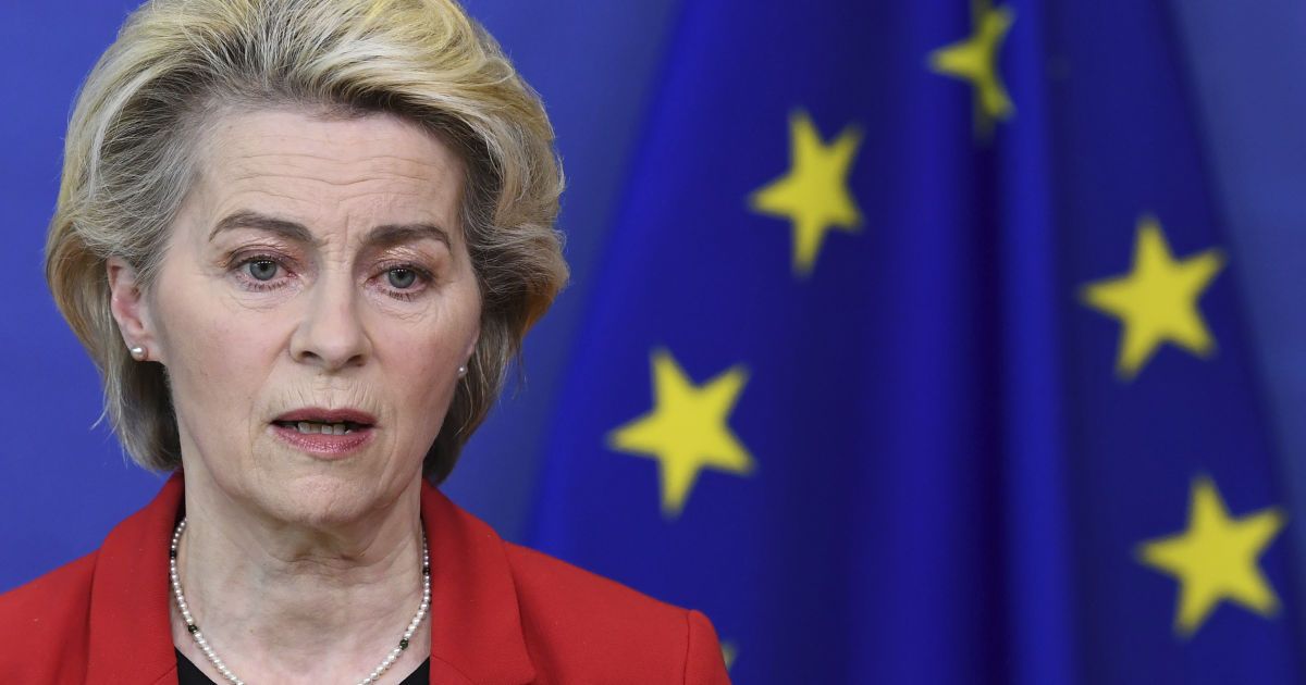 "Ми готуємо відповідь": в Єврокомісії прокоментували шантаж РФ щодо призупинення постачання газу