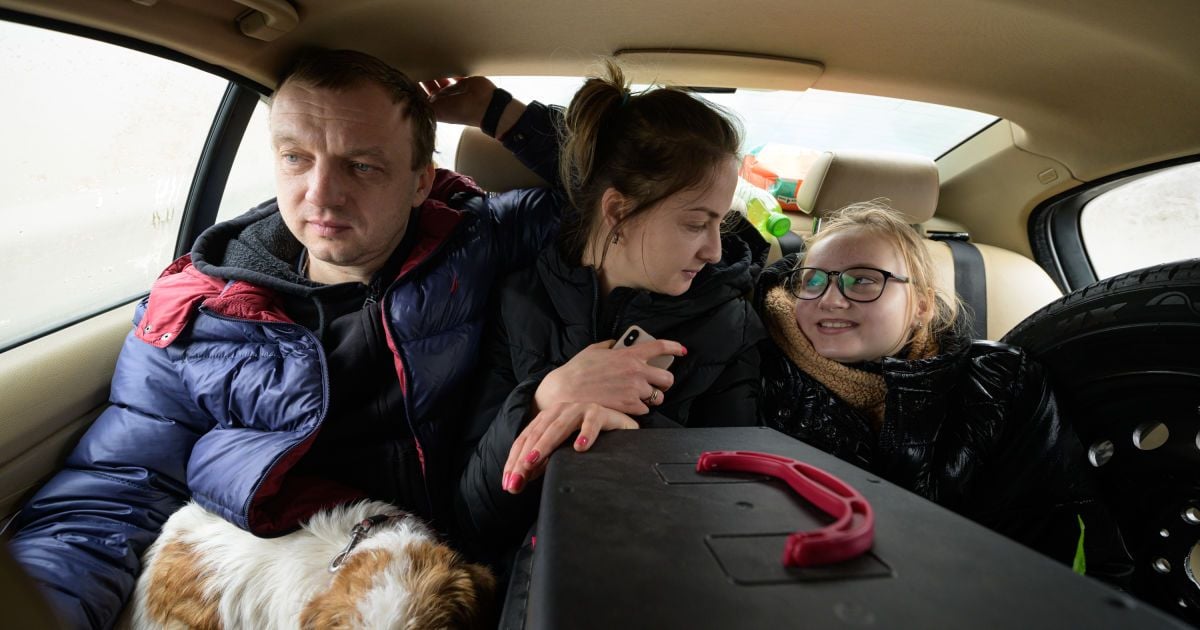 Bolt роздає свої автомобілі всім, кому потрібно виїхати в безпечне місце