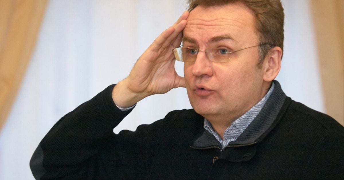 Андрей Садовый показал декларацию