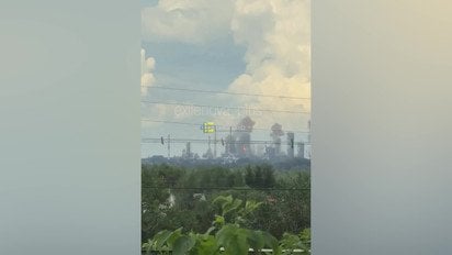 В РФ в результате атаки беспилотников пылает Омский НПЗ