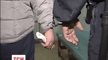 У київській області затримали чоловіків,  які кинули у міліціонерів гранатою