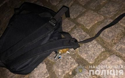 В Одессе во двор ЖК забросили боевую гранату и муляж взрывчатки