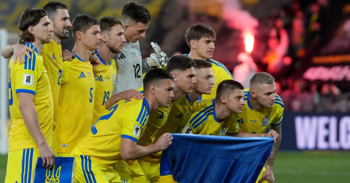 Збірна України з футболу