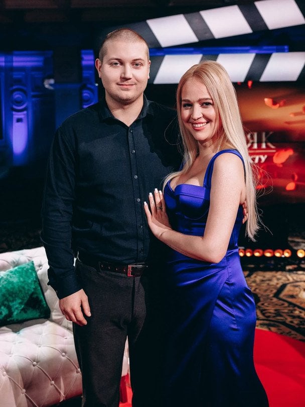 Вагітна Інна Бєлєнь і її чоловік Іван / © instagram.com/innka_belen