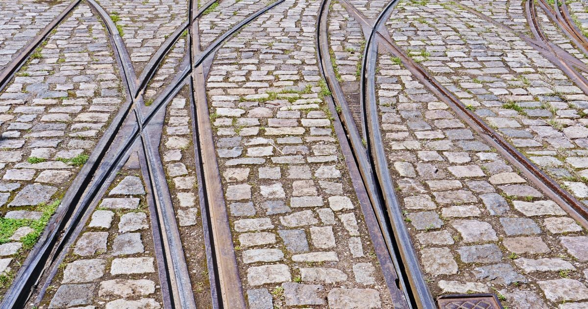 Пугающая статистика: в Днепре подсчитали, сколько трамваев сошло с рельсов с начала 2021 года