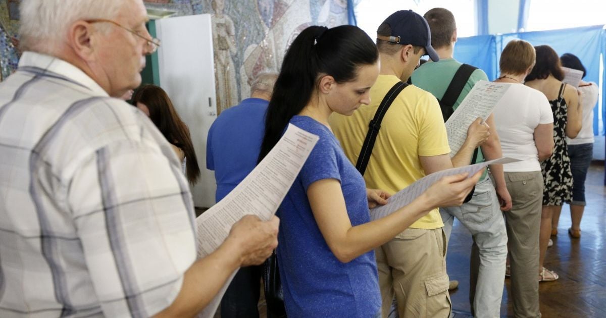 Стало відомо про єдиний округ, де досі не надали даних про явку станом на 12:00
