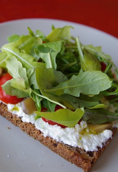 Продукты, которые нельзя есть с хлебом