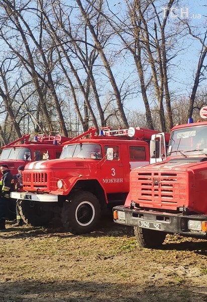 Рятувальна армія: сотні вогнеборців з усієї країни роз’їжджаються з Чорнобильської зони