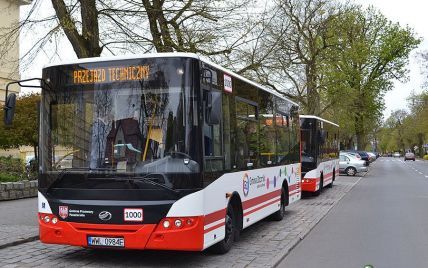 В Польшу приехала первая партия украинских автобусов
