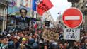 Во Франции более 120 тысяч человек вышли на протесты против COVID-вакцинации