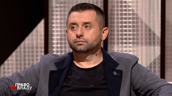 Теряем миллиарды долларов: Арахамия объяснил, почему Россия постоянно угрожает вторжением