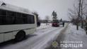 Водій не дотримався безпечної швидкості: на Харківщині зіткнулися два автобуси, є постраждалі