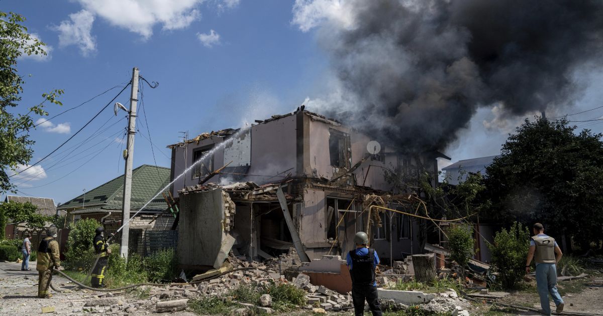 Последствия обстрела Херсона 5 октября