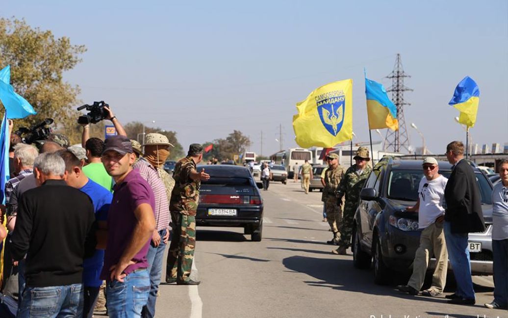В Крыму стартовала бессрочная блокада полуострова. / © Громадське ТБ