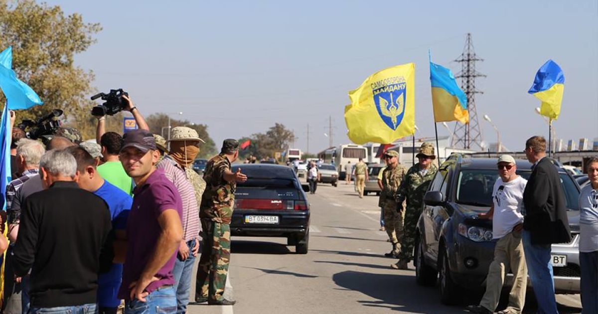 В Крыму стартовала бессрочная блокада полуострова. / © Громадське ТБ