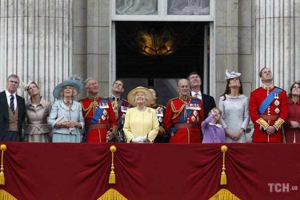 Королевская семья на балконе Букингемского дворца / © Associated Press