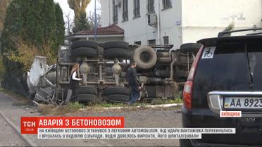 В Вите Почтовой бетоновоз врезался в здание сельсовета