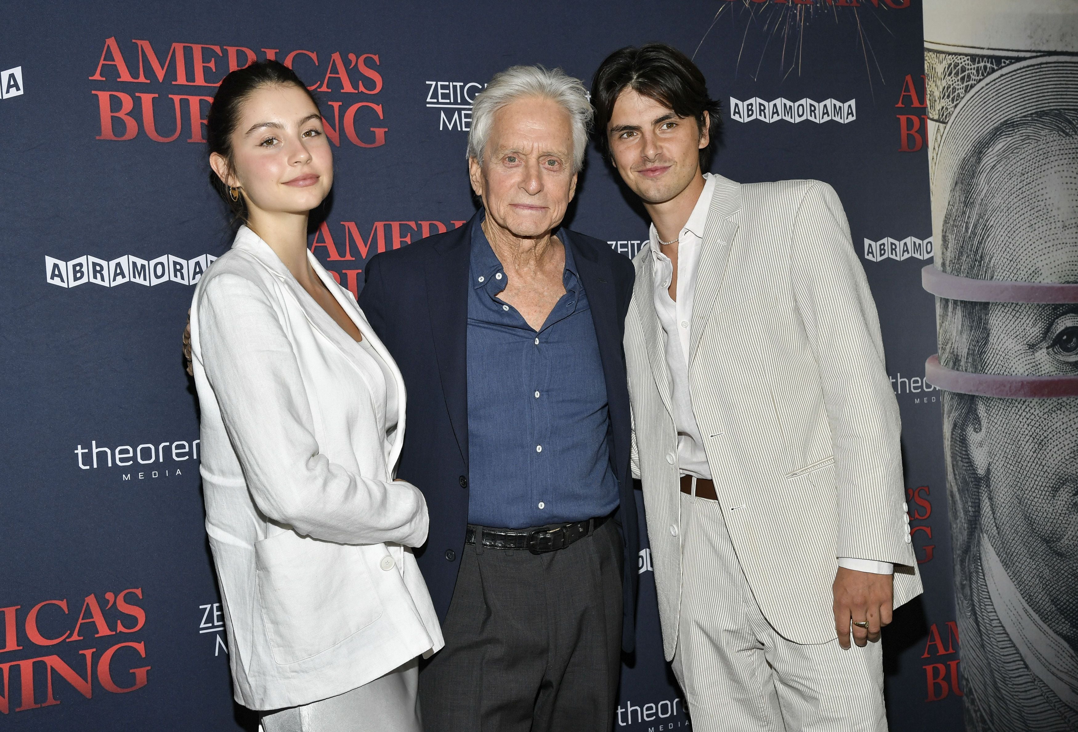 Майкл Дуглас с детьми / © Associated Press