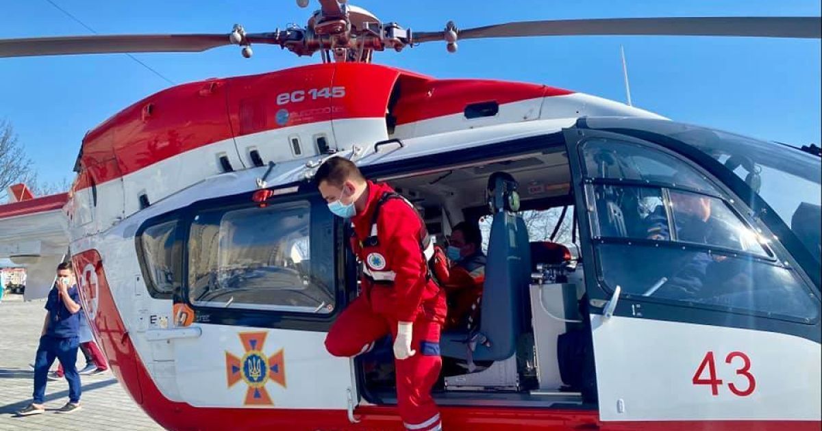 У Львівській області трьох пацієнтів вертолітом доправили до лікарні