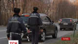 На трассе Чернигов-Киев задержали автомобиль аферистов