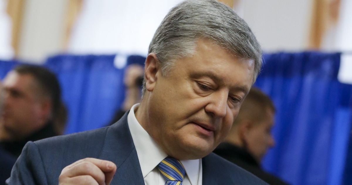 В "ЕС" бьют тревогу и заявляют, что Порошенко пытаются снять с выборов