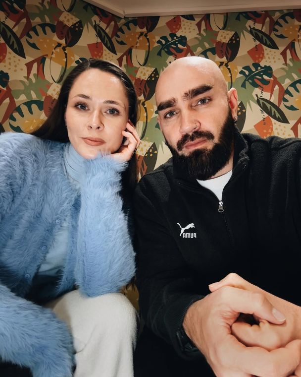 Юлия Санина ответила, как ее муж уехал за границу и почему во время войны не возвращается