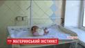 На Кировоградщине на крыльце магазина нашли новорожденную девочку