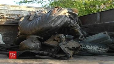 Поліція Ніжина знайшла вкрадений бронзовий пам’ятник Марку Бернесу