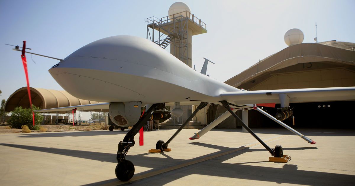 США потопили безпілотник MQ-9 Reaper: Росія підіймає дрон за допомогою доісторичного судна