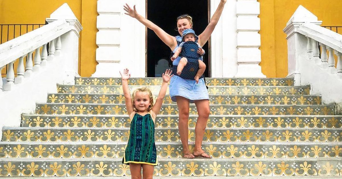 Жінка з дітьми, сімейна подорож_6 / © www.instagram.com/travelmadmum