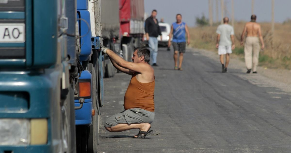 Россия остановила на границе украинские фуры, следующие в Казахстан