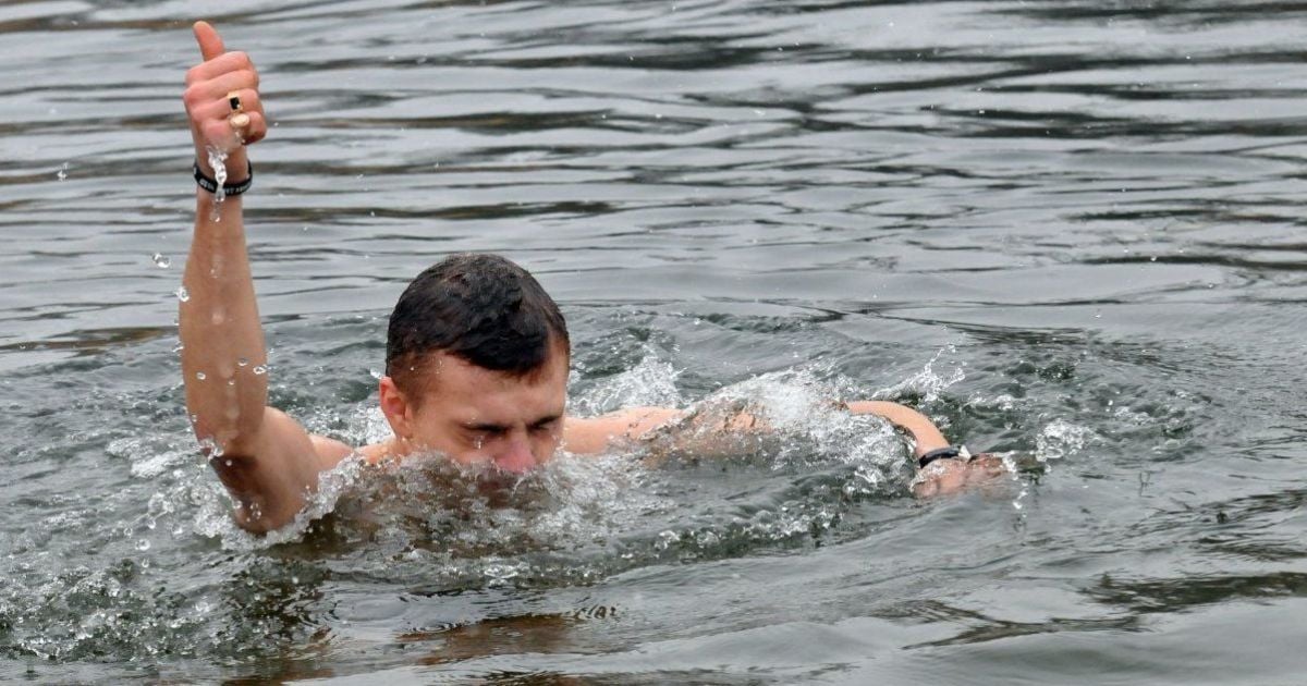 "Шок и очищение": украинцам из года в год все больше нравится купаться на Крещение