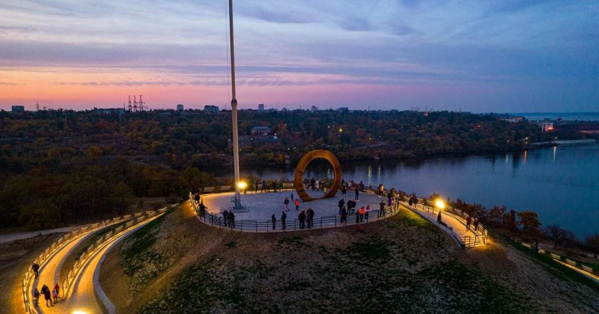 Хортицу, восстановленную по программе Зеленского, признали лучшим безбарьерным туристическим объектом Украины