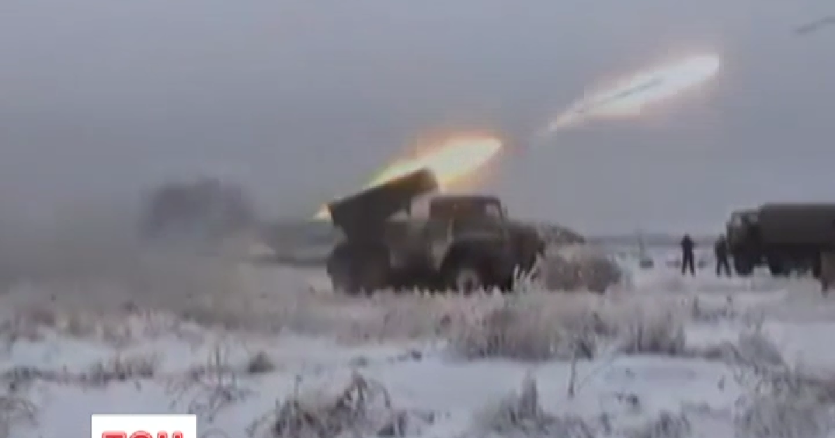 Ніч в районі Маріуполя видалася неспокійною