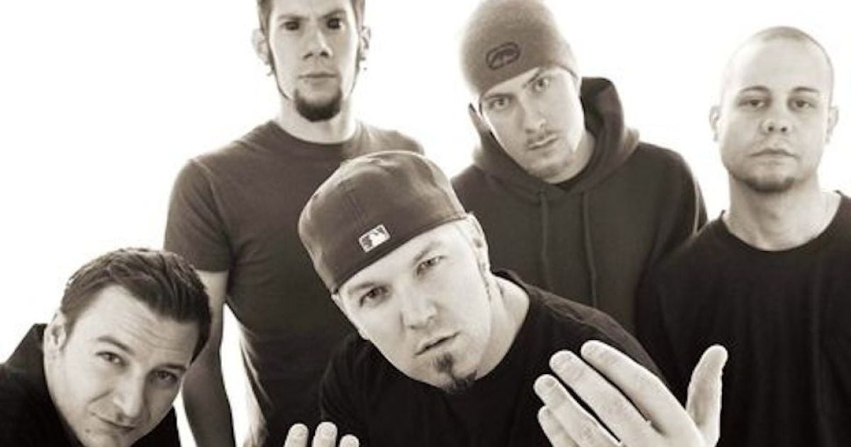 Солист Limp Bizkit хочет получить российский паспорт