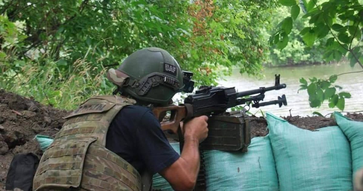 ЗСУ відбили ворожі атаки в районах 7 населених пунктів на Донеччині та знищили техніку ворога - Генштаб