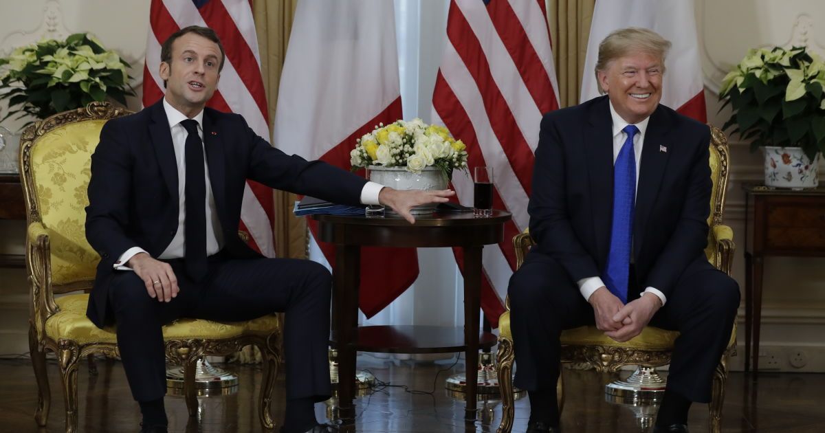 Макрон заявил Трампу, что не отказывается от своих слов о "смерти мозга НАТО"