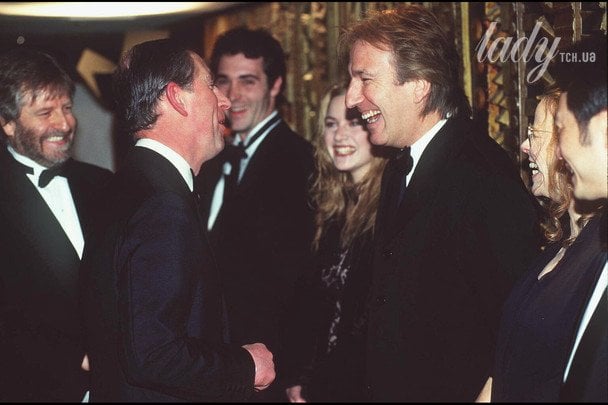 Принц Уельський Чарльз відвідав прем’єру фільму «Розум і почуття» в 1996 році в Лондоні / © Getty Images