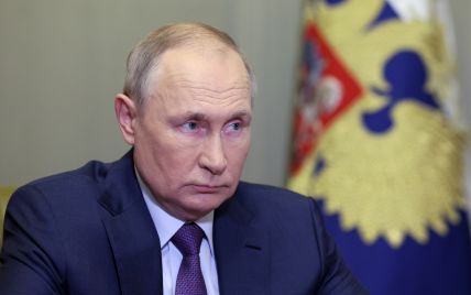 "Вставай, страна огромная!": експерт пояснив, навіщо Путін "запровадив" воєнний стан та рівні реагування