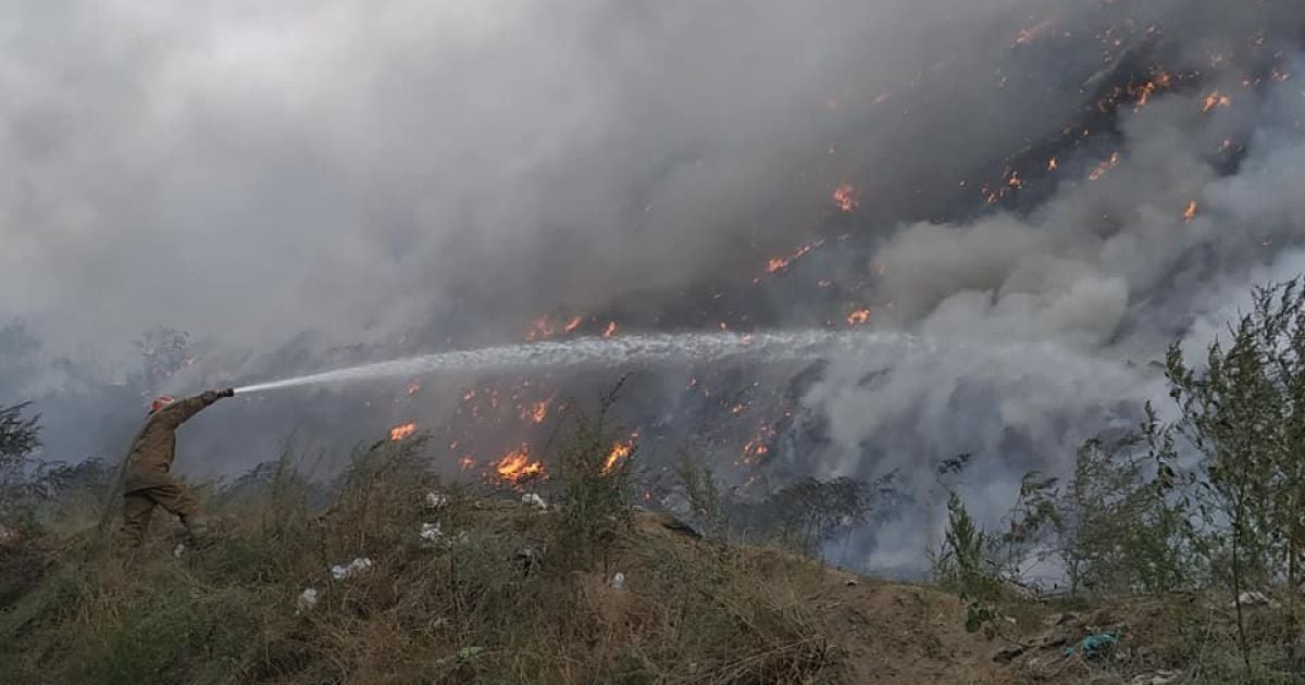 У Дніпропетровській області вдруге за тиждень палає сміттєзвалище (відео)