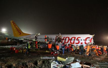 У Стамбулі зросла кількість померлих унаслідок падіння літака
